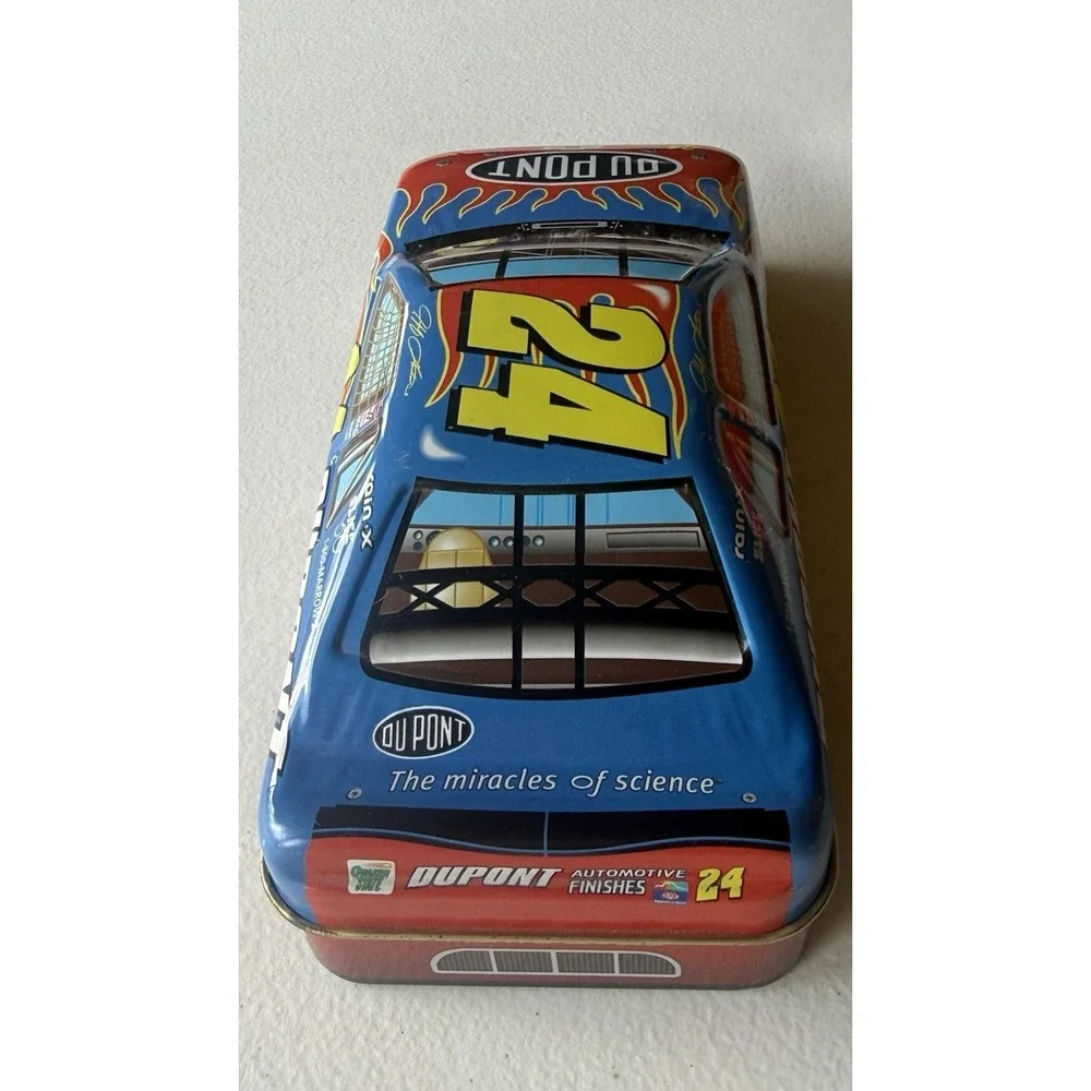 Jeff Gordon Double Crisp Dupont 24‎ NASCAR Collectible Tin 2001 #60037